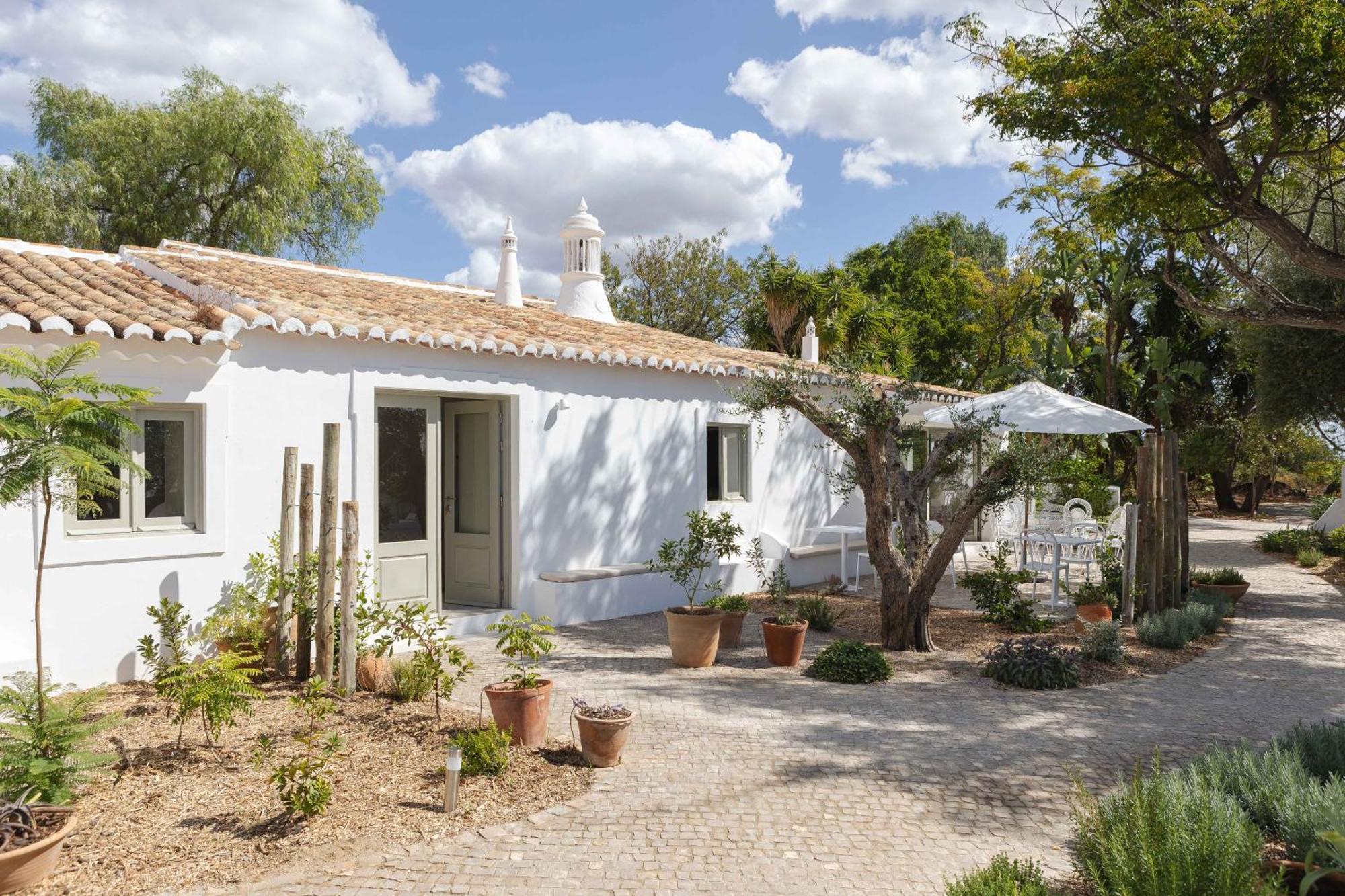 Amago Guesthouse Santa Bárbara de Nexe Kültér fotó